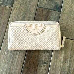 Tory Burch, blush pink Fleming wallet